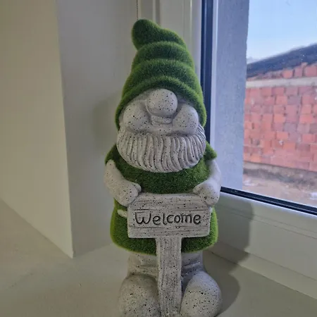 Small For Two Apartment *