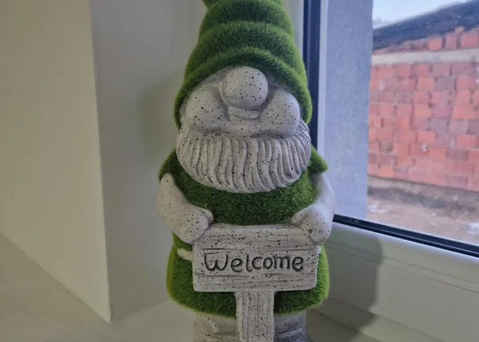 Small For Two דירה *